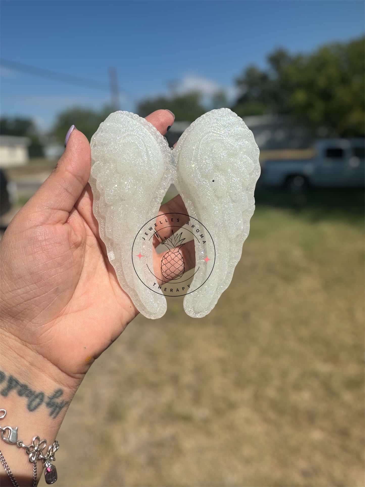 Angel wings