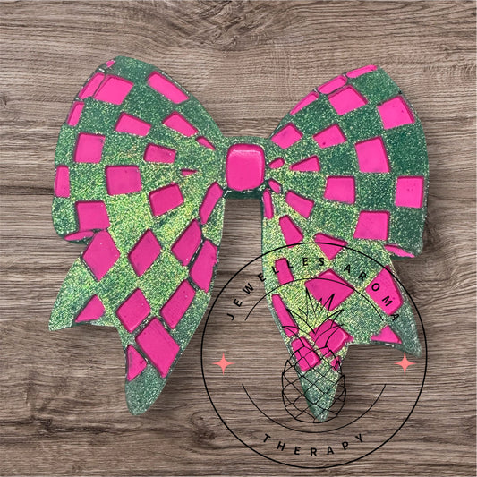 Checkered Bow